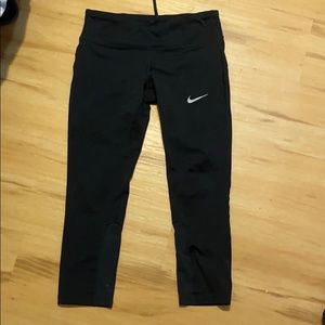 Nike drifit cropped leggings